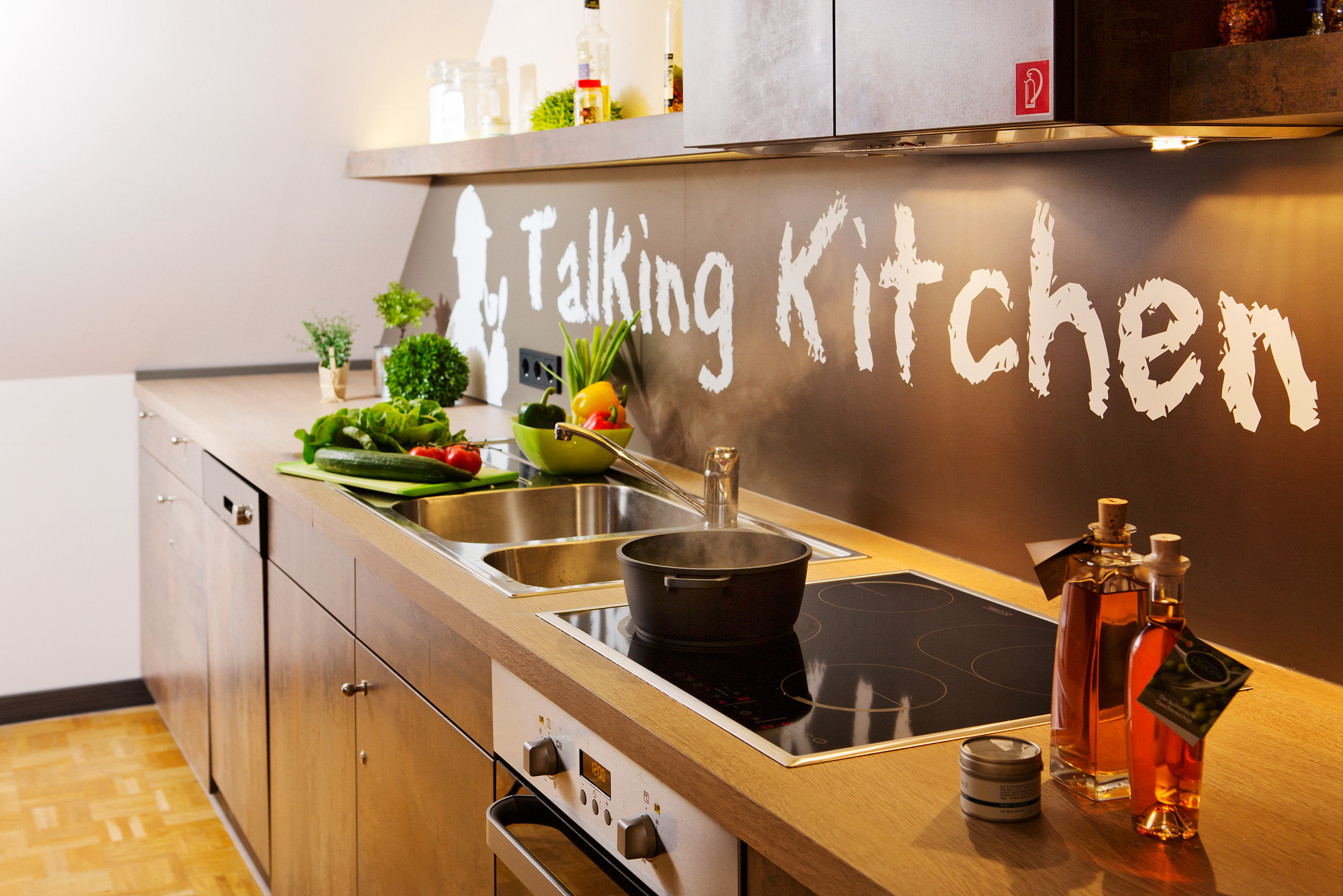 free image 2 classy women talking at a kitchen table